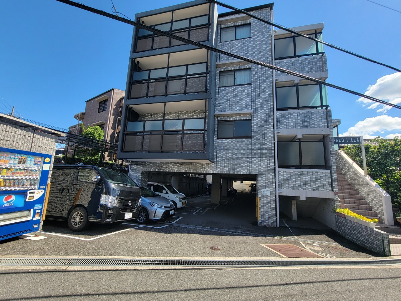 マンション（豊中市）　屋根外壁修繕塗装工事